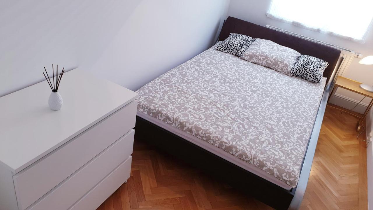 Wonderful 2-bedroom Belvedere Apartment *