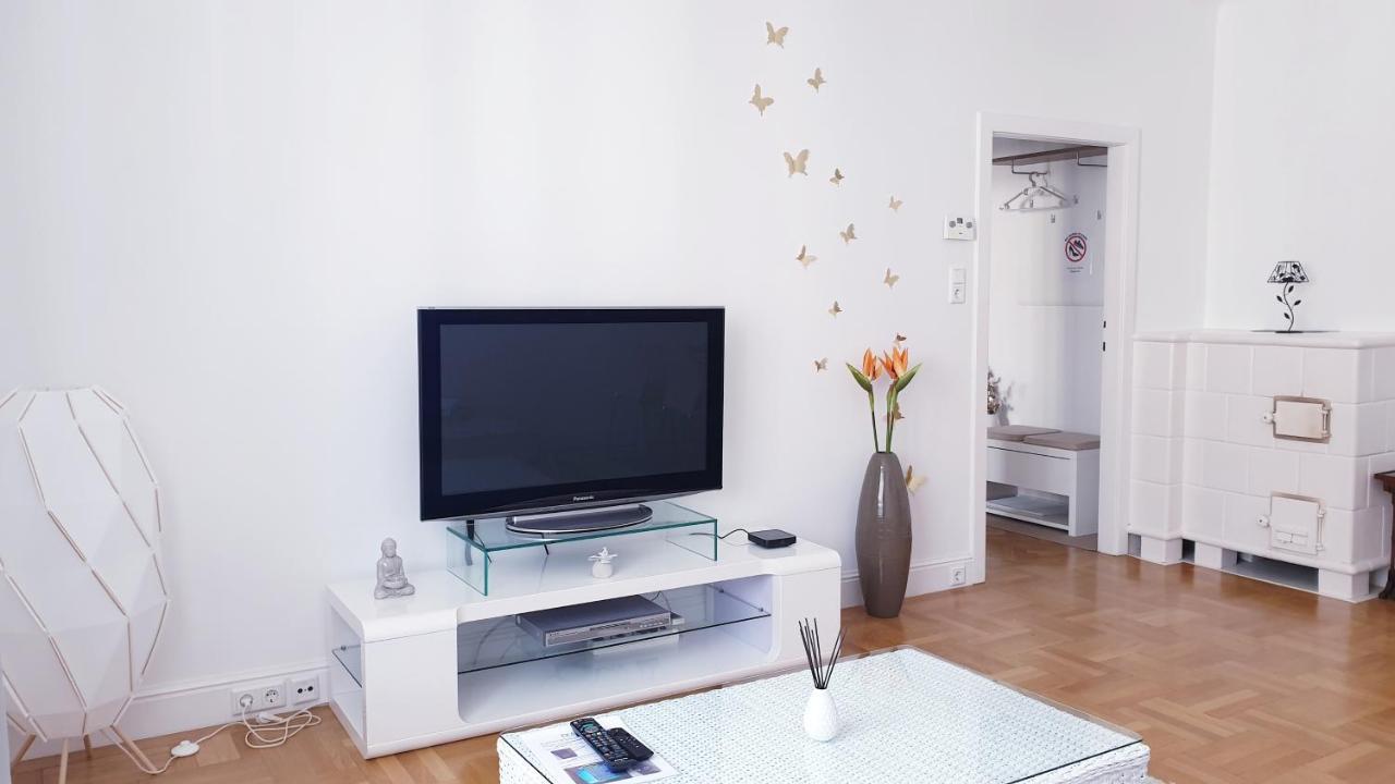 Apartment Wonderful 2-bedroom Belvedere