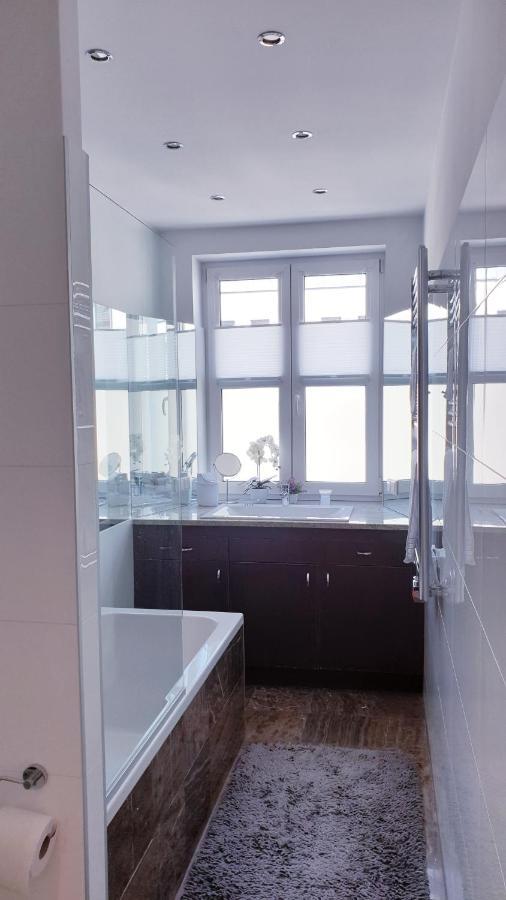 Wonderful 2-bedroom Belvedere *