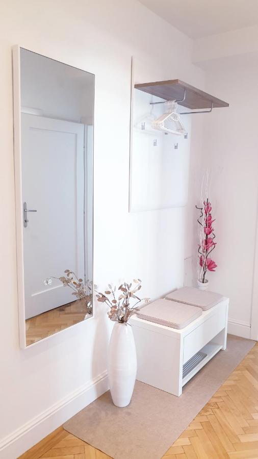 Wonderful 2-bedroom Belvedere