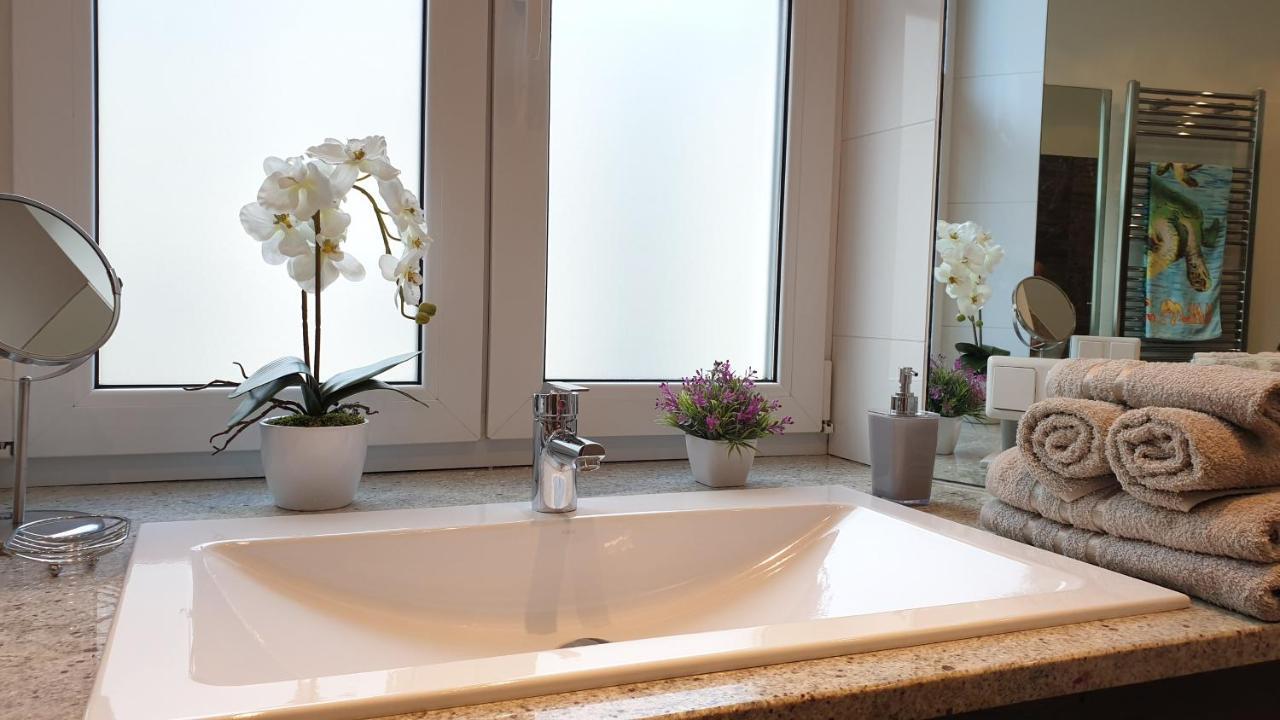 Wonderful 2-bedroom Belvedere Apartment