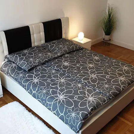 Wonderful 2-Bedroom Belvedere Apartment Vienna Exterior photo