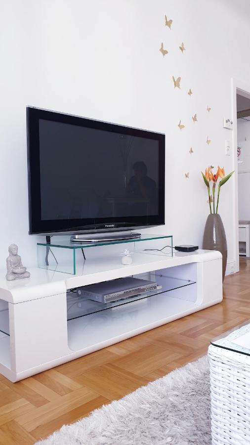 Wonderful 2-bedroom Belvedere Apartamento *